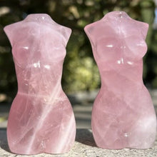 Load image into Gallery viewer, Natural Rose Quartz Female Model,Crystal Skull, Female Model Carving,Home Decor,Crystal gift
